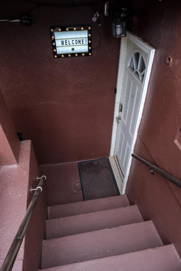 Elegant 2 Bedroom W Modern Amenities Appartamento *